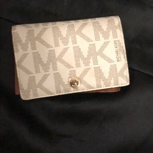 Michael kors wallet
